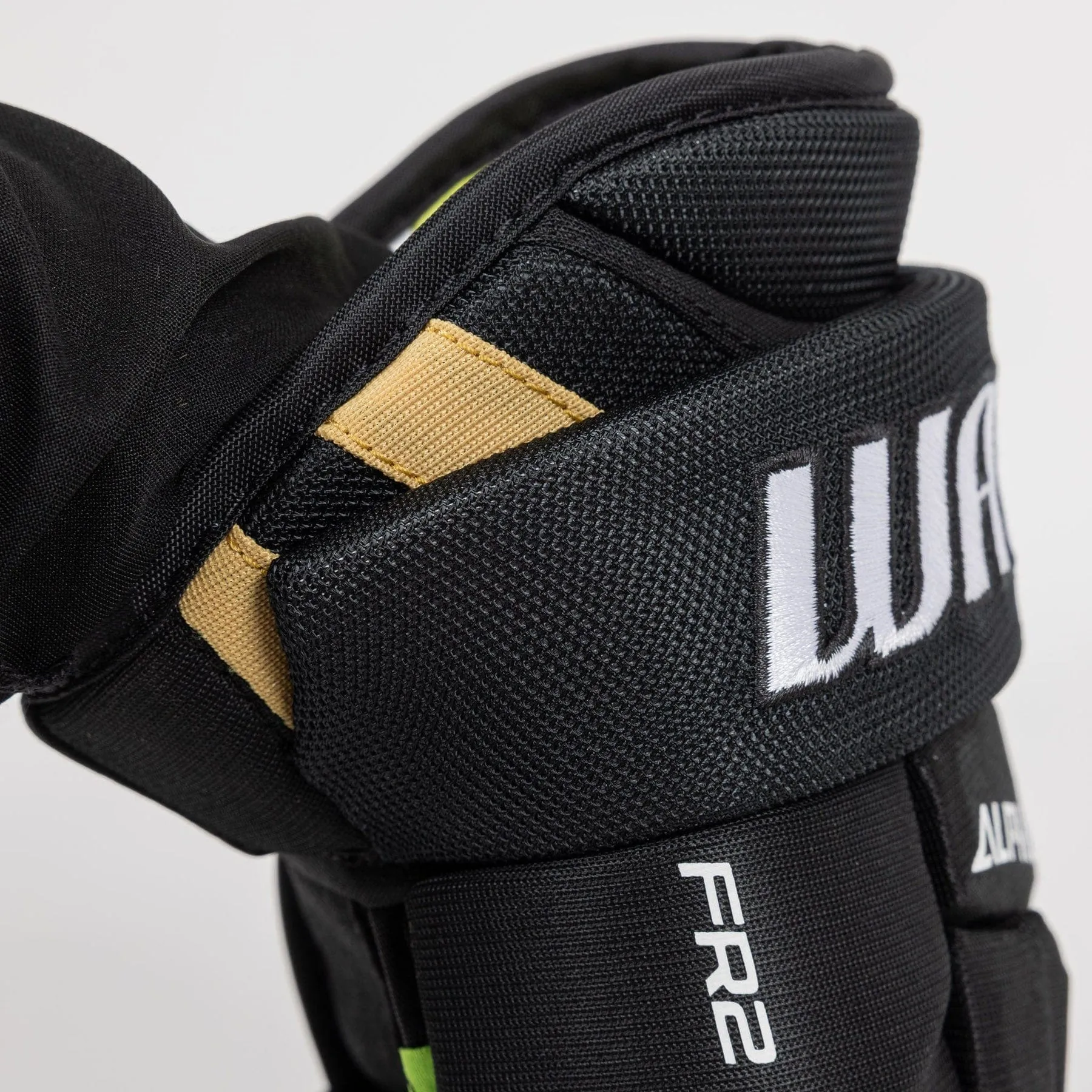Warrior Alpha FR2 Senior Hockey Glove
