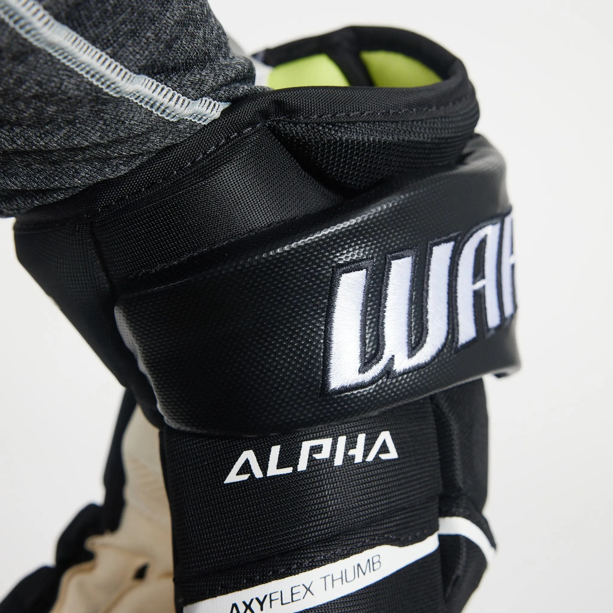 Warrior Alpha LX 20 Junior Hockey Gloves