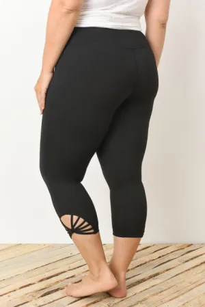 Webbed Capri Leggings - Plus Sizes
