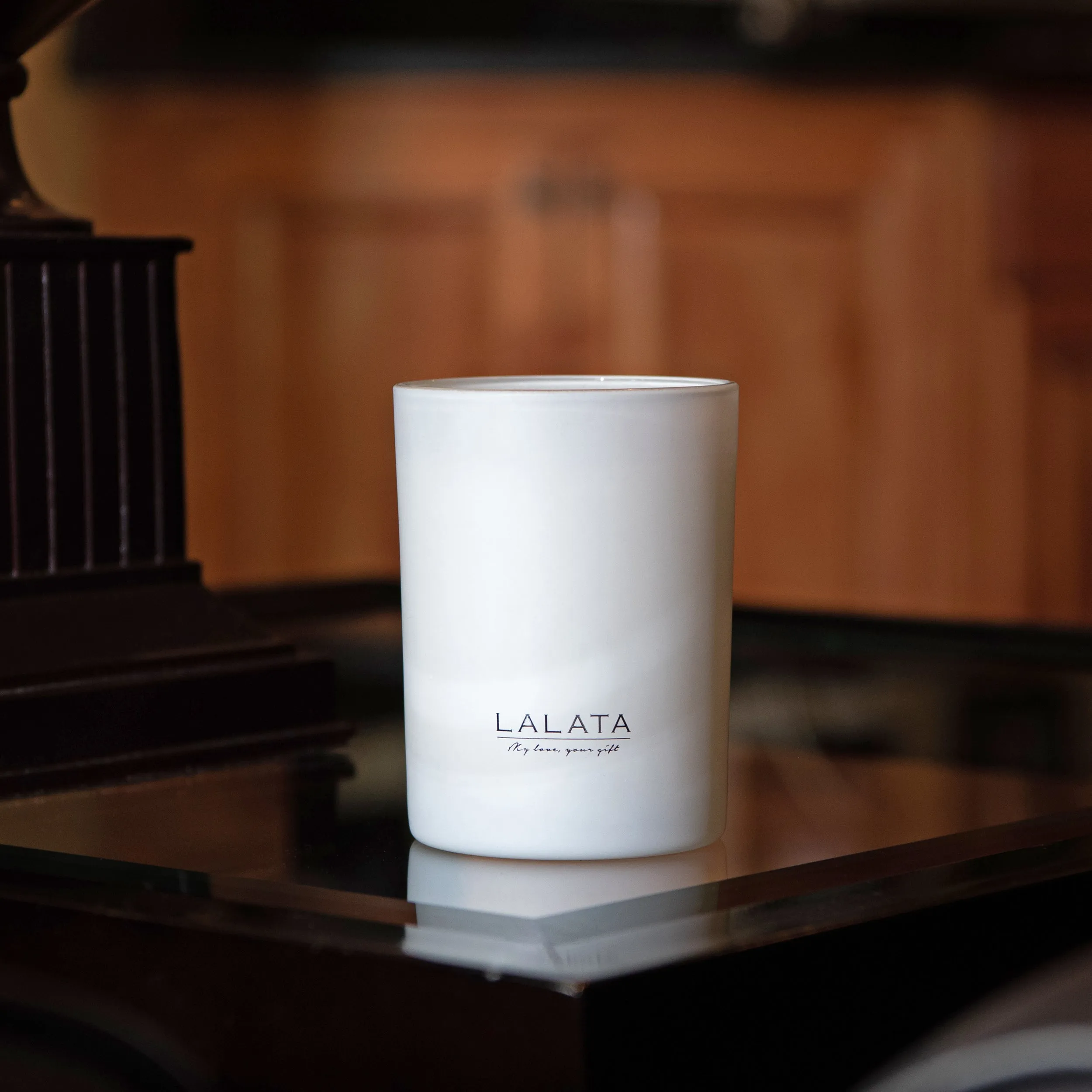 White Candle - Scented Lemon Tea Musk