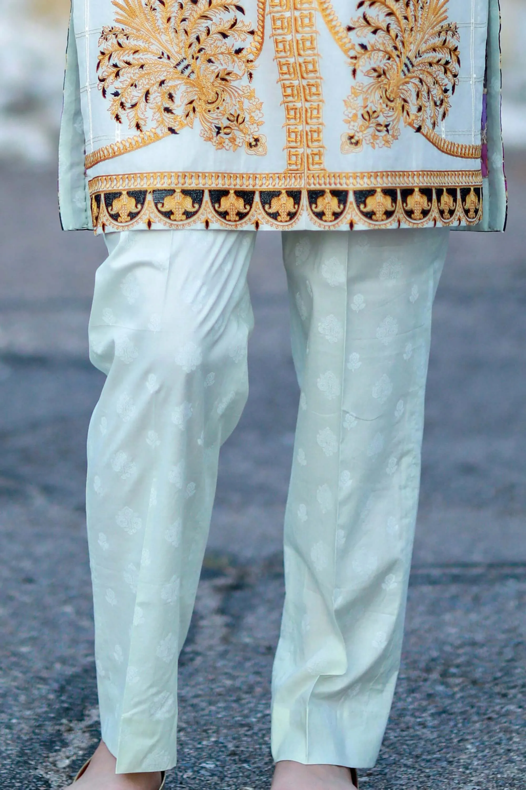 White Cotton-Lawn Suit Salwar Kameez by Elan
