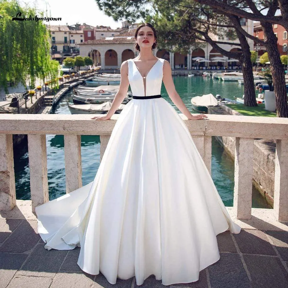White Luxury Wedding Gowns Deep V-neck Elegant Women Satin