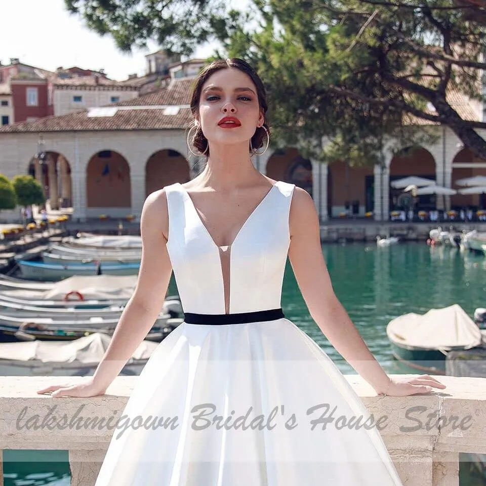 White Luxury Wedding Gowns Deep V-neck Elegant Women Satin