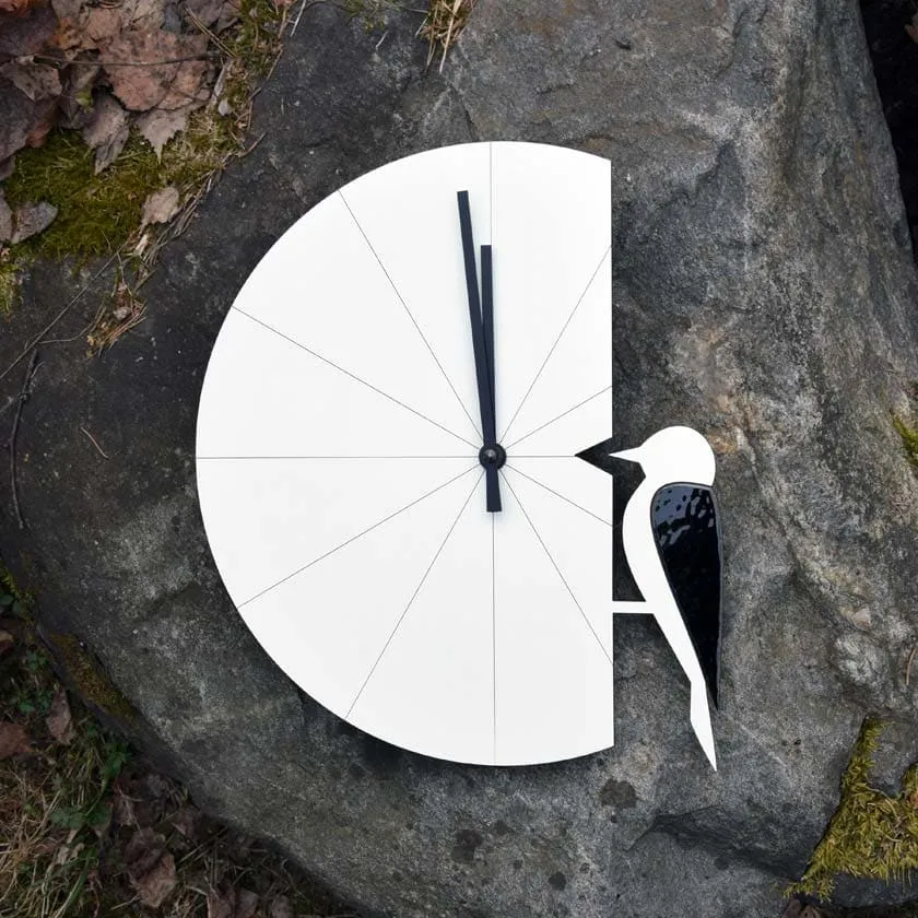 Woodpecker wall clock - white