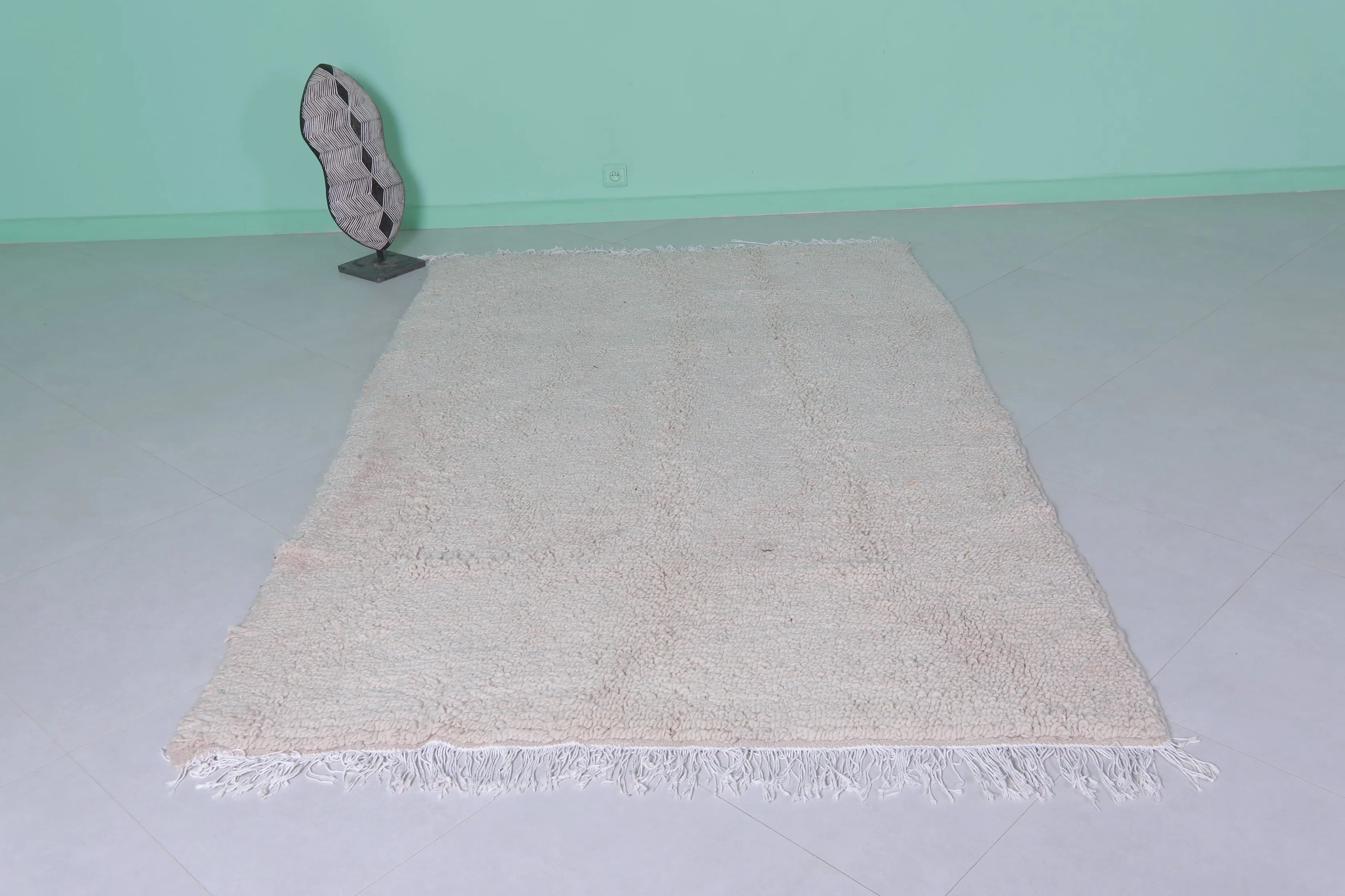 Wool Beni Ourain Rug 5.2 x 8.1 ft – Handmade Moroccan Carpet