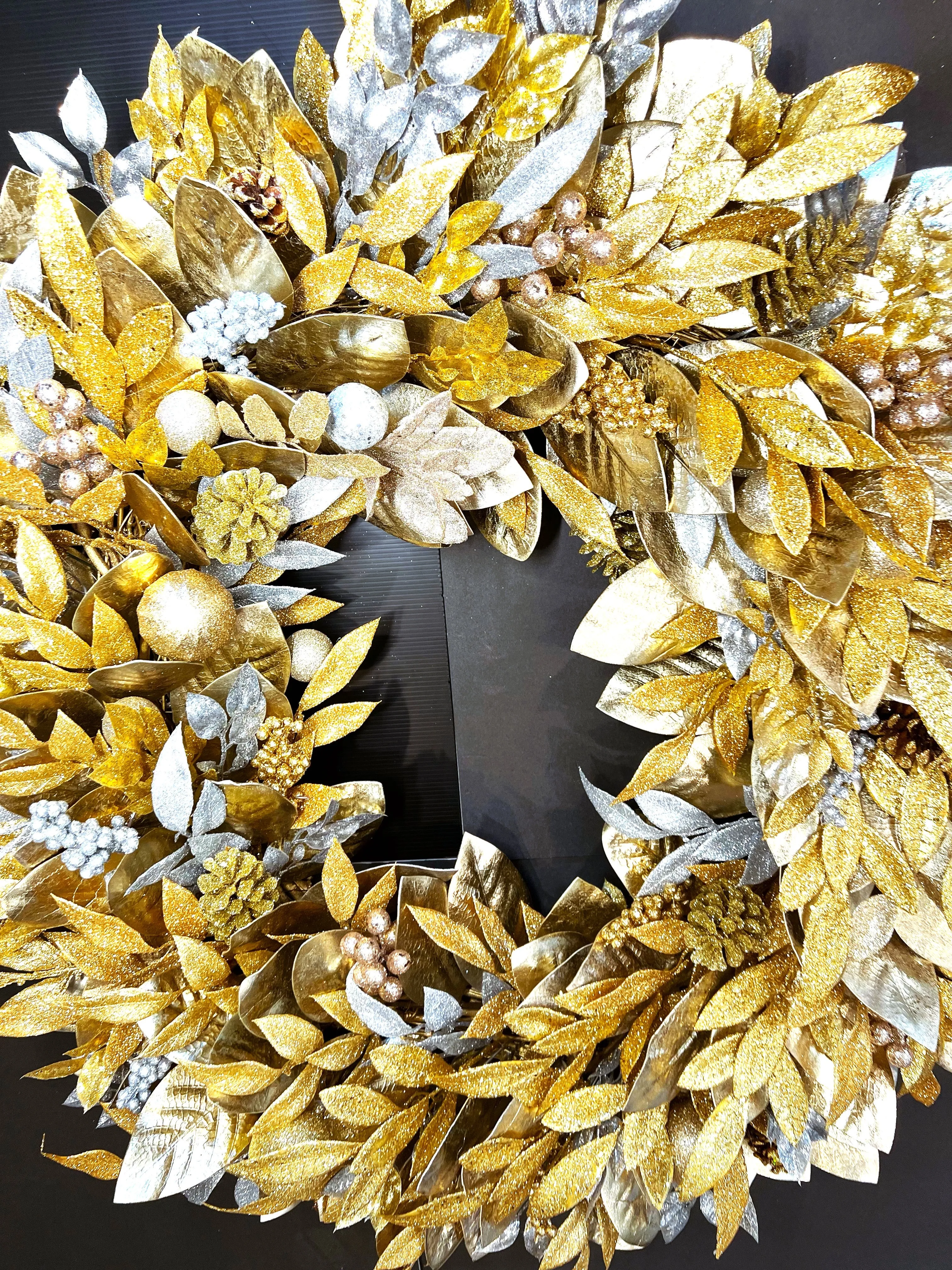 Xmas Wreath, Gold & Silver Magnolia Wreath 36"