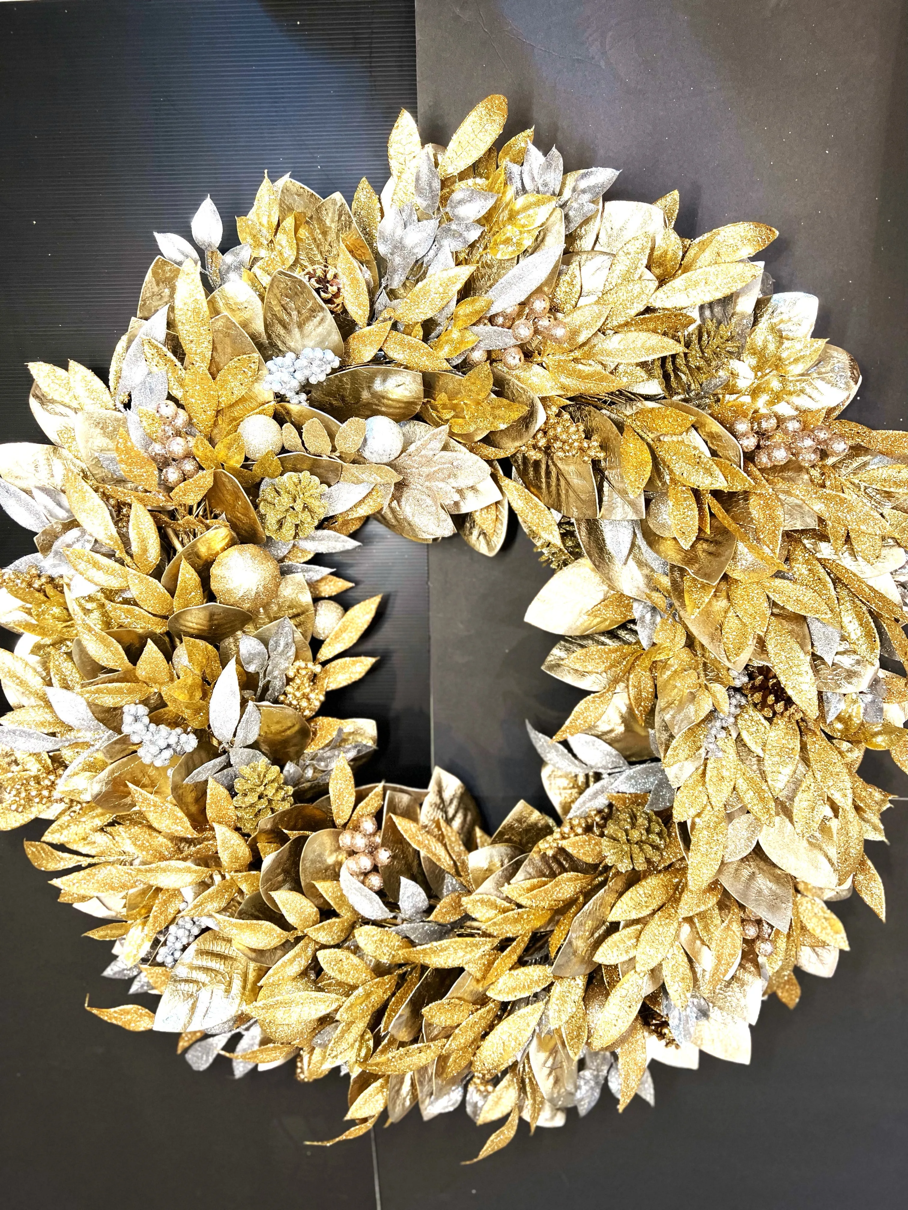 Xmas Wreath, Gold & Silver Magnolia Wreath 36"