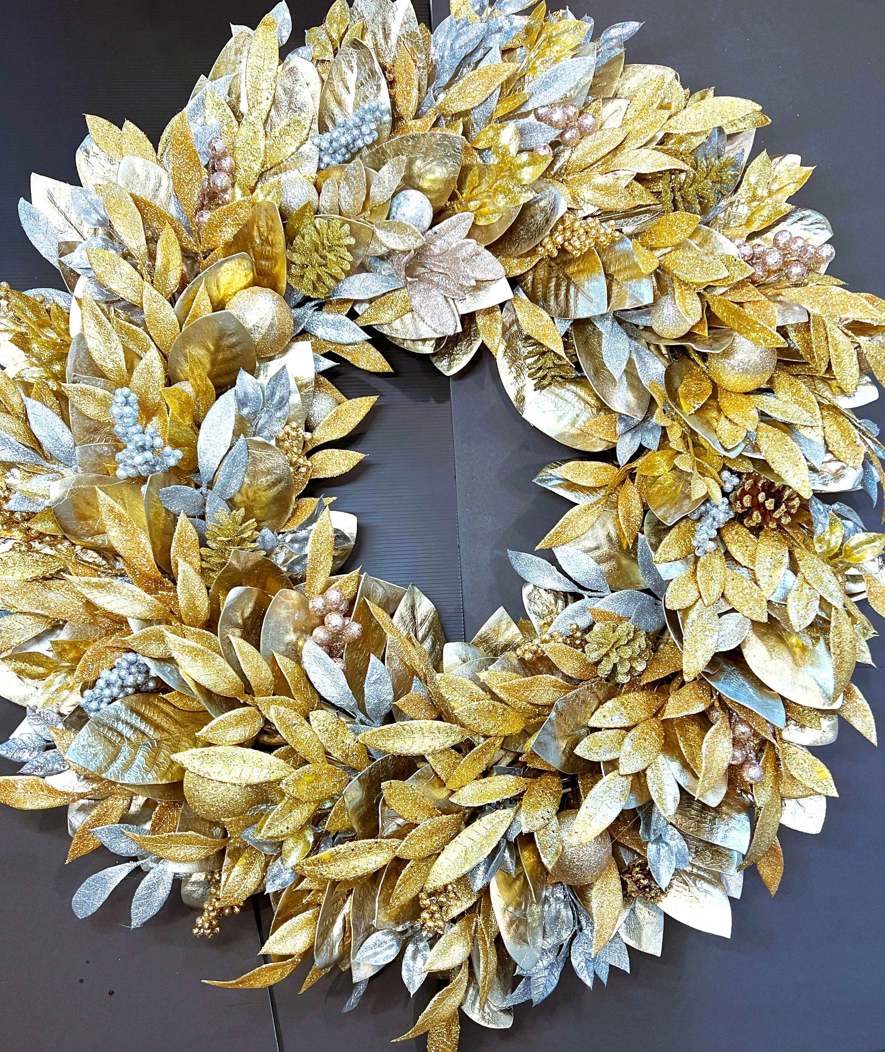 Xmas Wreath, Gold & Silver Magnolia Wreath 36"