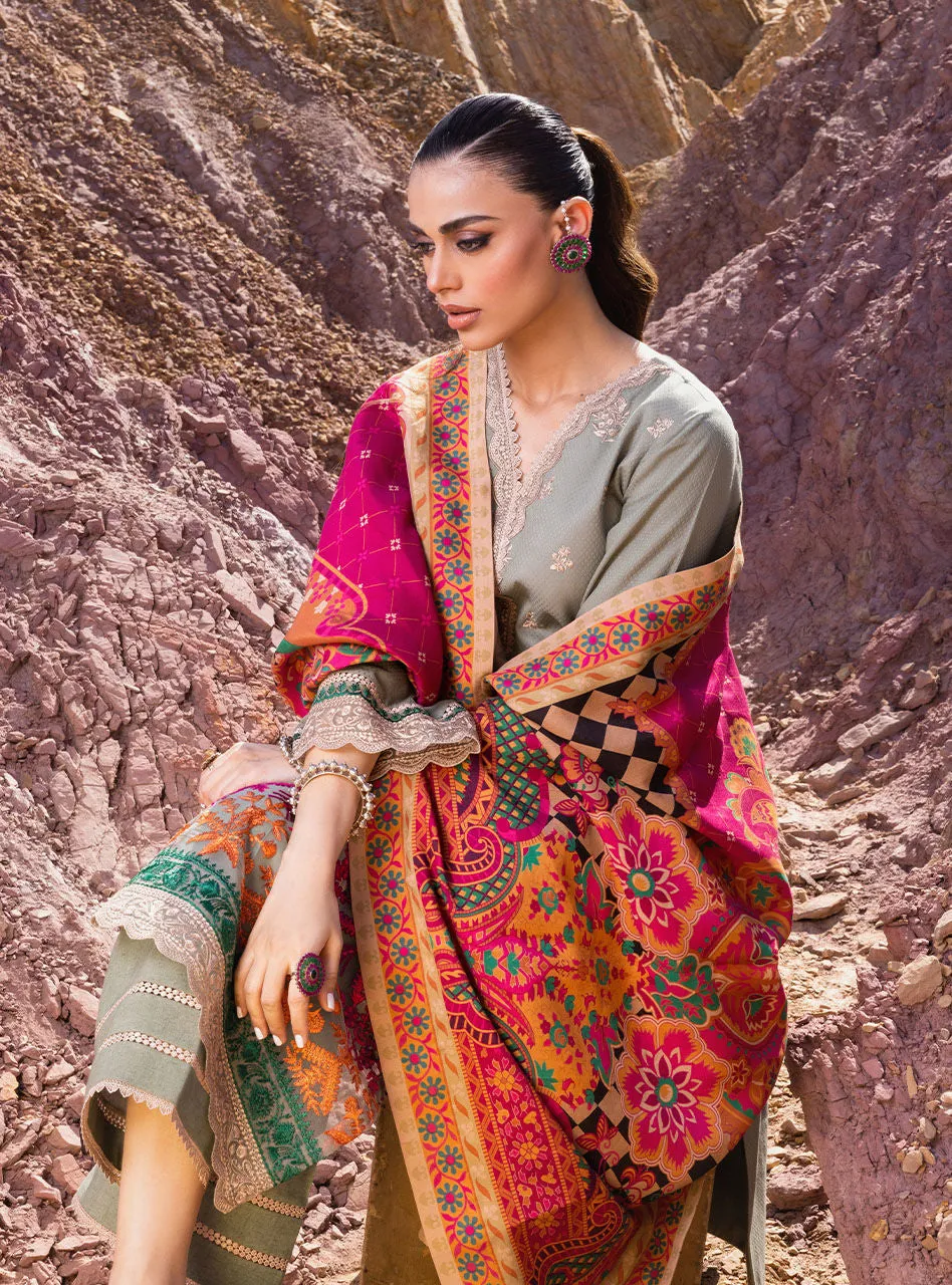 Zainab Chottani | Winter Shawl 2022 | HAYAT