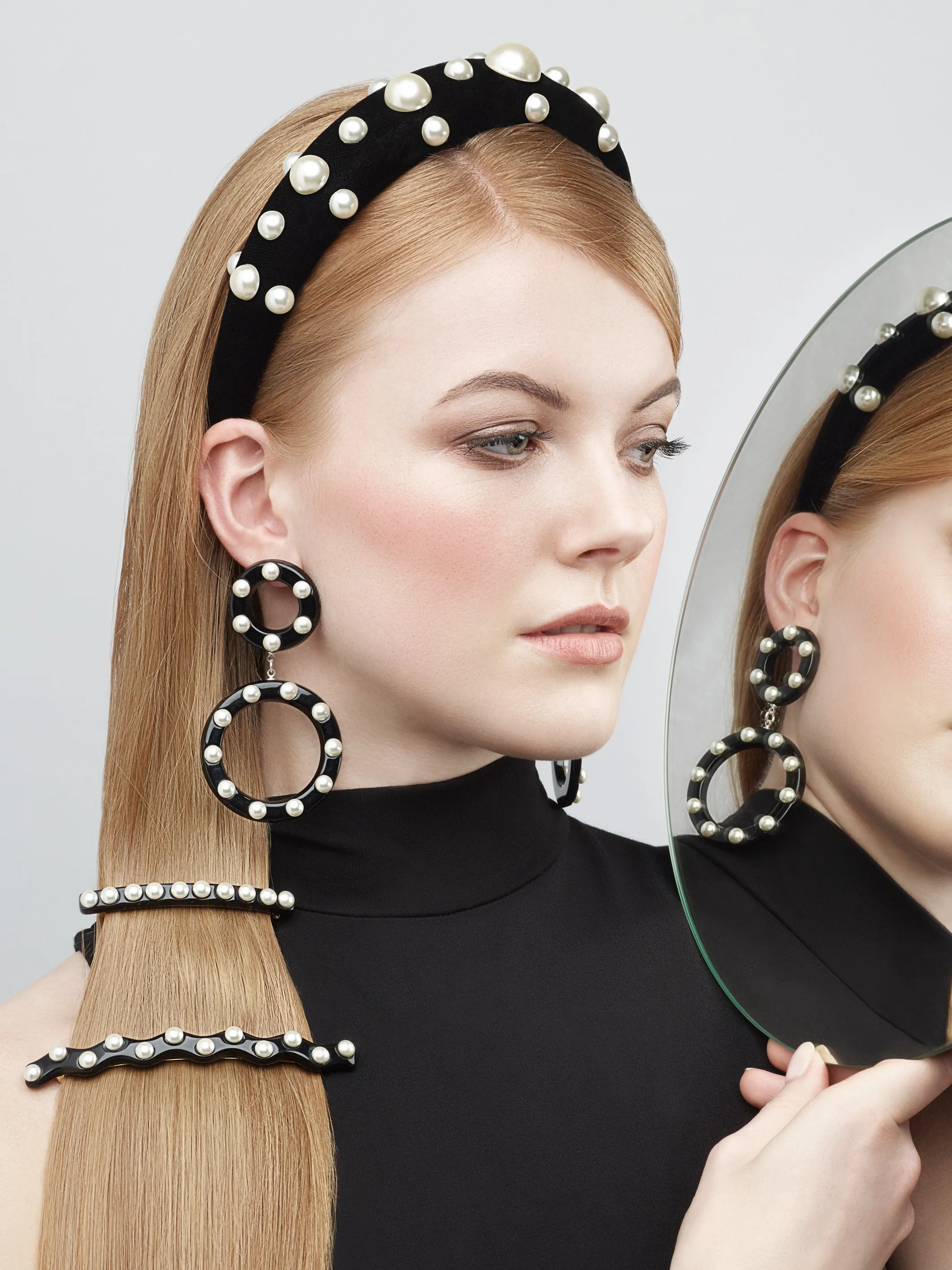 Zig Zag Pearl Black Hair Clip